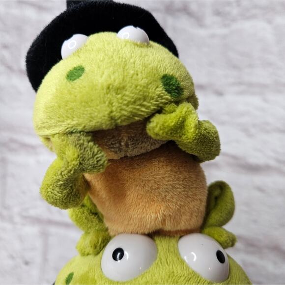 Hallmark plush trembling toads halloween stew stuffed battery operated - Picture 3 of 11